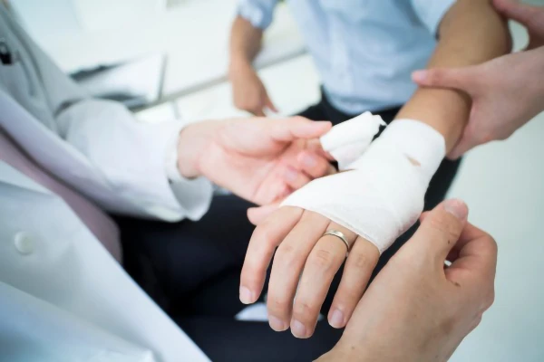 Image for article titled Wound Care Peer Support Group